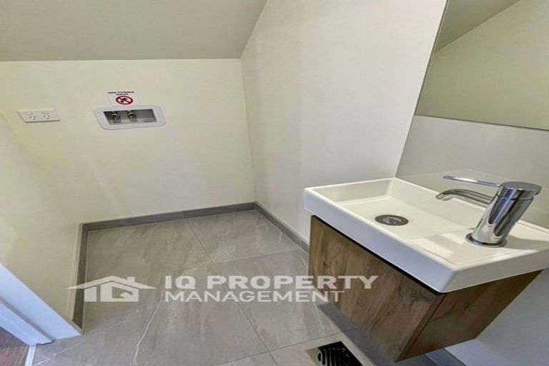 Photo of property in 37 Selo Street, Glen Eden, Auckland, 0602