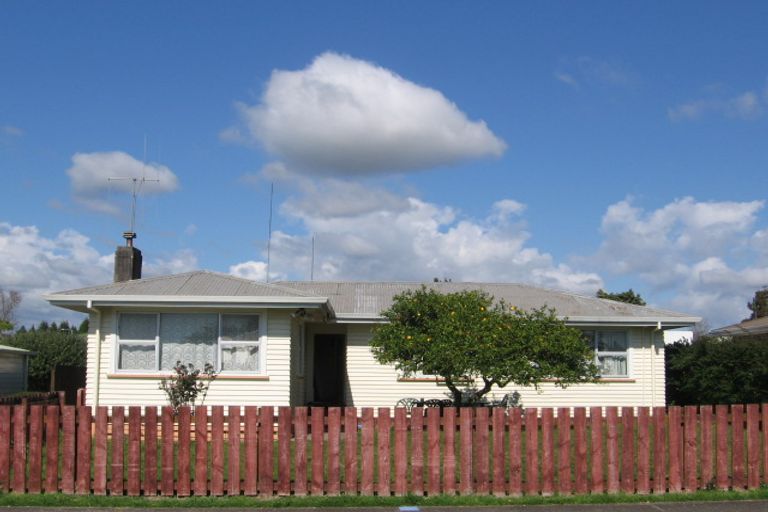 Photo of property in 38 Henderson Crescent, Parkvale, Tauranga, 3112