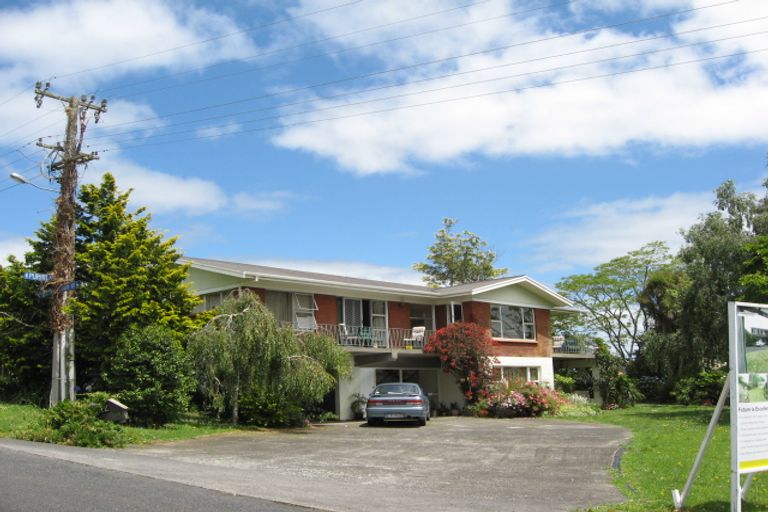 Photo of property in 15 Kauri Road, Pukekohe, 2120