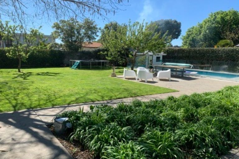 Photo of property in 327 Clifton Road, Te Awanga, 4102