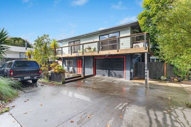 Photo of property in 5b Collingwood Road, Waiuku, 2123
