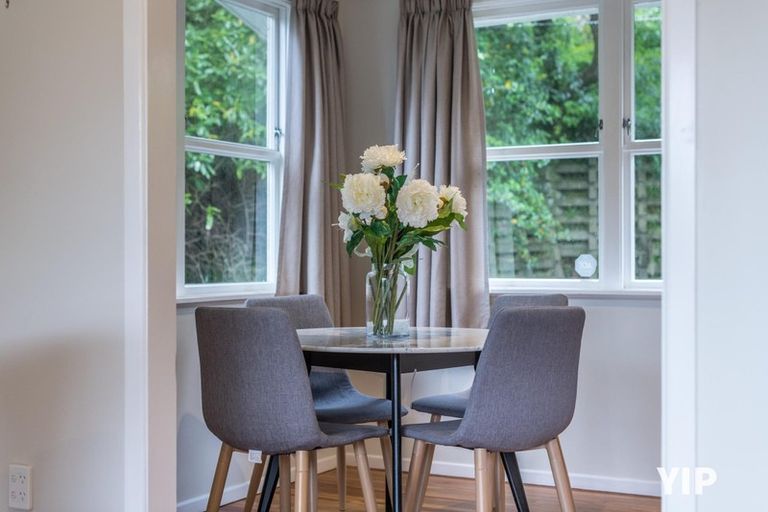 Photo of property in 14 Leona Way, Paparangi, Wellington, 6037