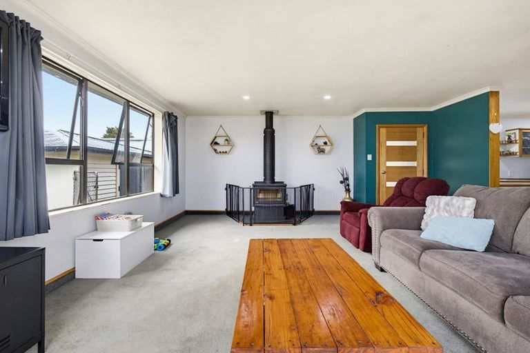 Photo of property in 17 Neptune Street, Dannevirke, 4930
