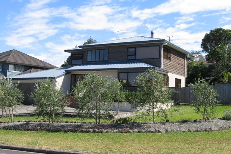 Photo of property in 5 Highwood Grove, Torbay, Auckland, 0630