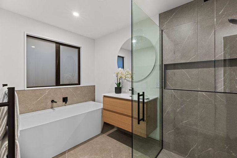 Photo of property in 1 Weld Lane, Amberley, 7410