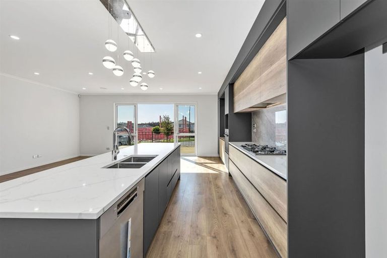 Photo of property in 88 Koromeke Street, Flat Bush, Auckland, 2019
