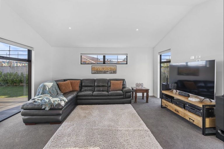 Photo of property in 14 Merino Crescent, Kirwee, 7571