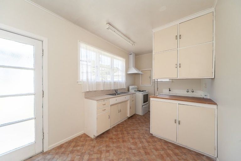 Photo of property in 84 Tiber Street, Island Bay, Wellington, 6023