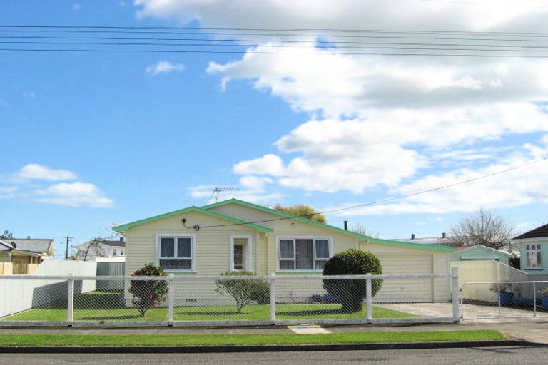 Photo of property in 143 Bartholomew Road, Levin, 5510