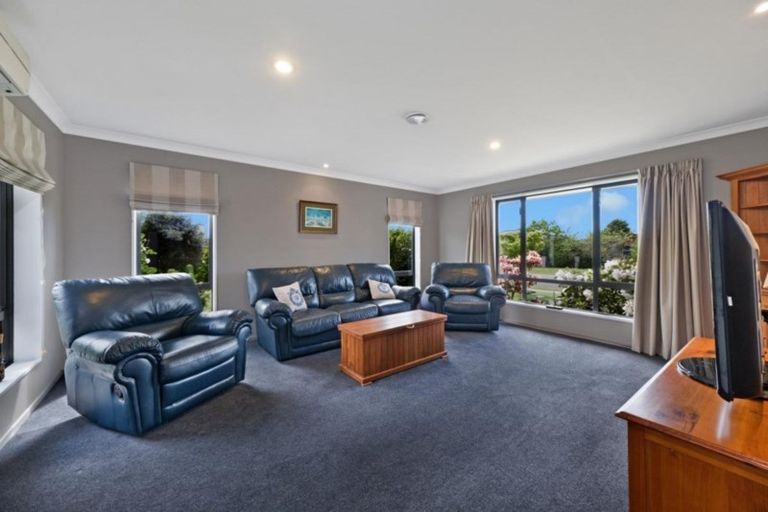 Photo of property in 64 Fairfield Way, Rolleston, 7614