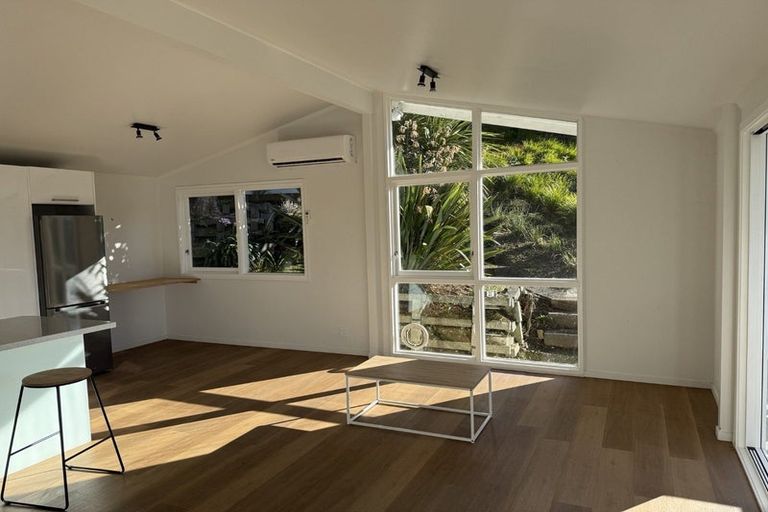 Photo of property in 12 Chartwell Drive, Crofton Downs, Wellington, 6035