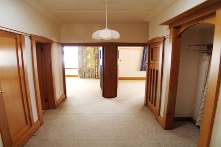 Photo of property in 297 The Parade, Island Bay, Wellington, 6023