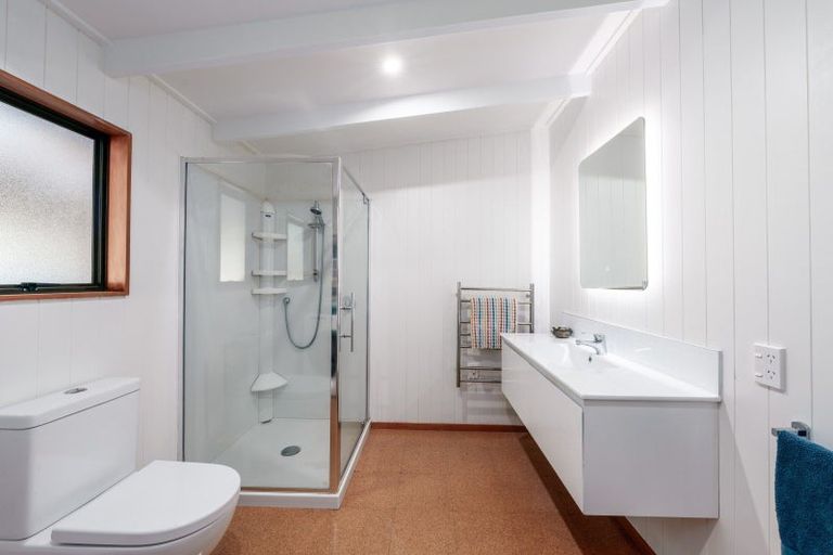 Photo of property in 21 Kowhai Drive, Wanaka, 9305