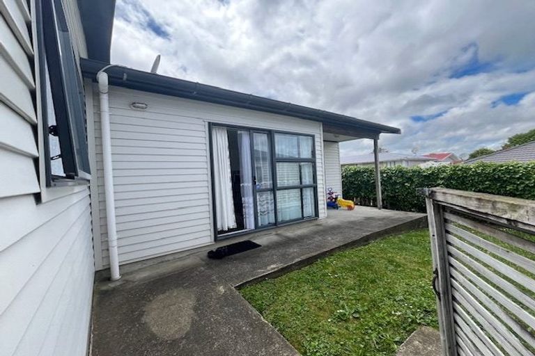 Photo of property in 319 Pakuranga Road, Pakuranga Heights, Auckland, 2010