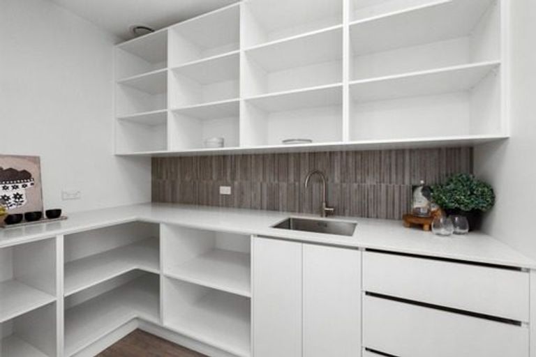 Photo of property in 5 Wai Whatu Street, Meeanee, Napier, 4110