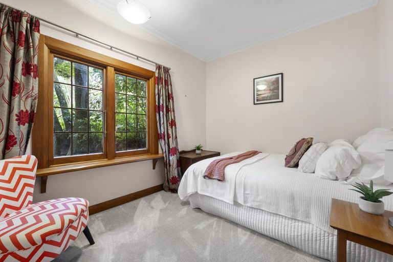 Photo of property in 17 Torwood Road, Khandallah, Wellington, 6035