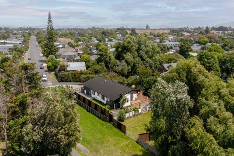 Photo of property in 47 Hollis Road, Paraparaumu Beach, Paraparaumu, 5032