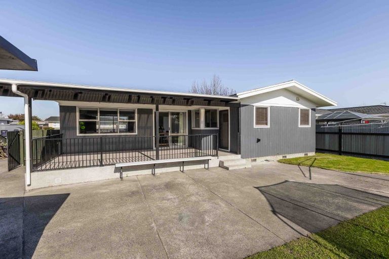 Photo of property in 12 Lyttelton Crescent, Tamatea, Napier, 4112