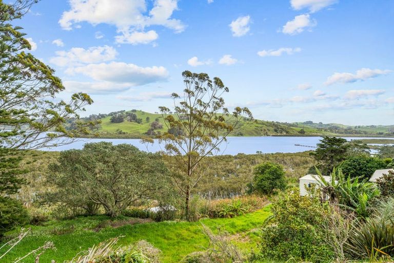 Photo of property in 111 Wharf Road, Port Albert, Wellsford, 0973