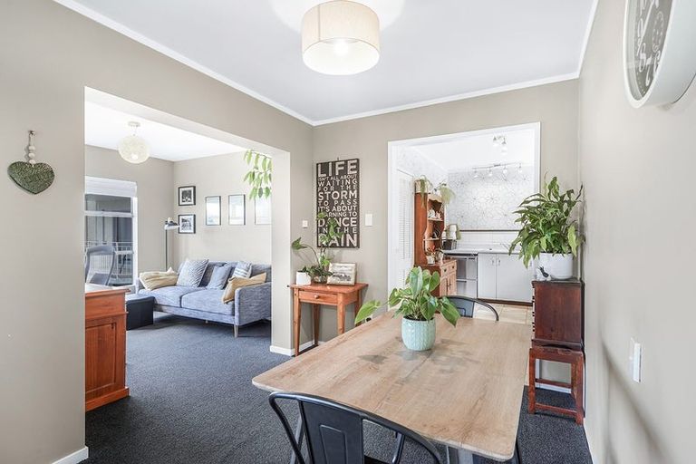 Photo of property in 10u7 Hunter Street, Hamilton Lake, Hamilton, 3204