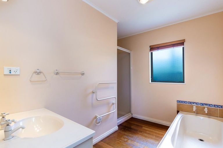 Photo of property in 2/58 Logan Avenue, Wharewaka, Taupo, 3330