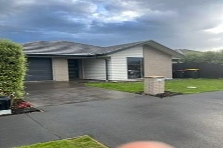 Photo of property in 33 Limbrick Crescent, Wigram, Christchurch, 8042