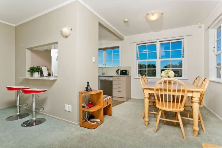 Photo of property in 117 Stanley Road, Glenfield, Auckland, 0629