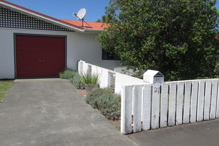 Photo of property in 27 Locke Street, Wairoa, 4108