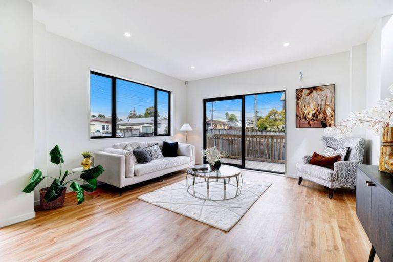 Photo of property in 29 Harrington Road, Henderson, Auckland, 0610