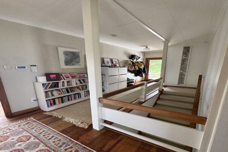 Photo of property in 111 Nevay Road, Miramar, Wellington, 6022
