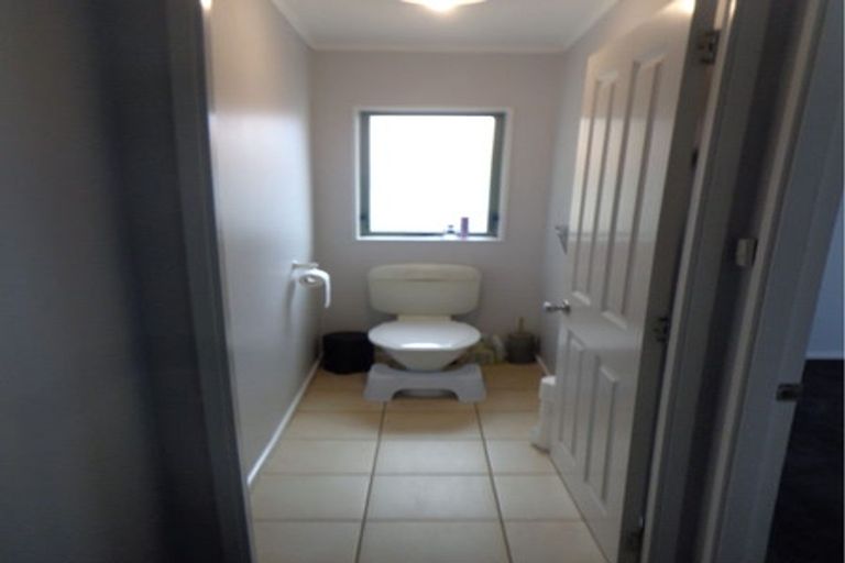 Photo of property in 16a Munroe Road, Ranui, Auckland, 0612