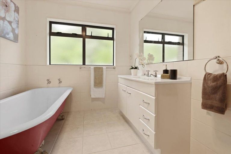 Photo of property in 54 Gadsby Road, Te Kuiti, 3985