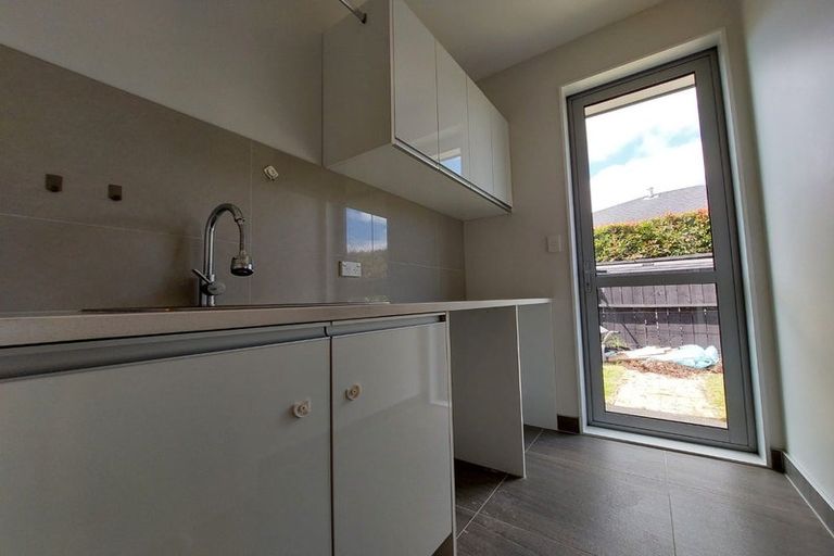 Photo of property in 28 Jelas Drive, Riverhead, 0820