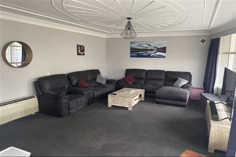 Photo of property in 98 Salford Street, Windsor, Invercargill, 9810