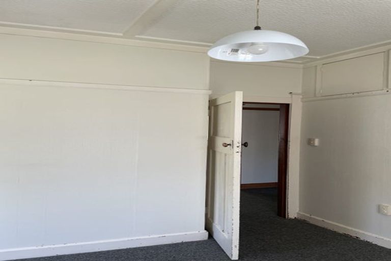 Photo of property in 41 Norton Park Avenue, Fairfield, Lower Hutt, 5011