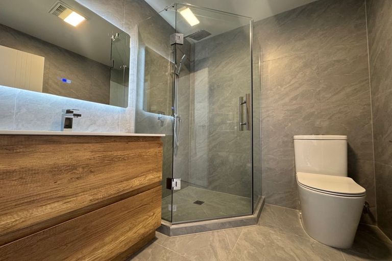 Photo of property in 8 Kautawa Lane, Massey, Auckland, 0614