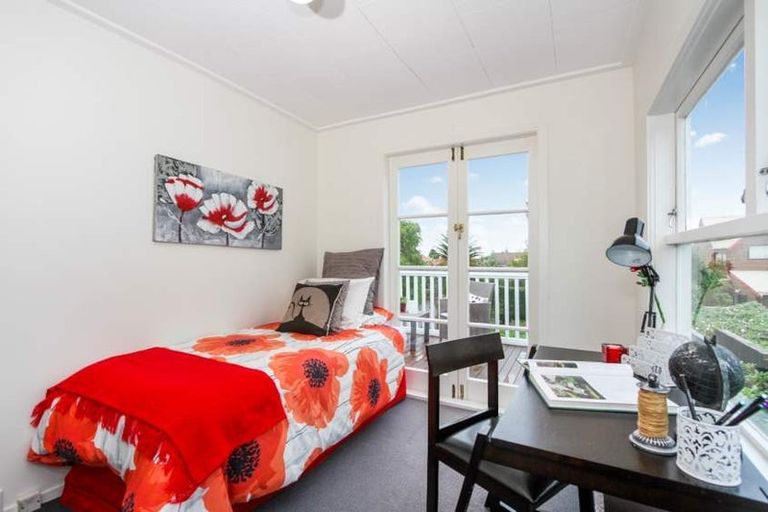 Photo of property in 57 James Laurie Street, Henderson, Auckland, 0612