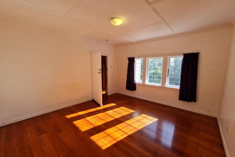 Photo of property in 100 Nairn Street, Mount Cook, Wellington, 6011