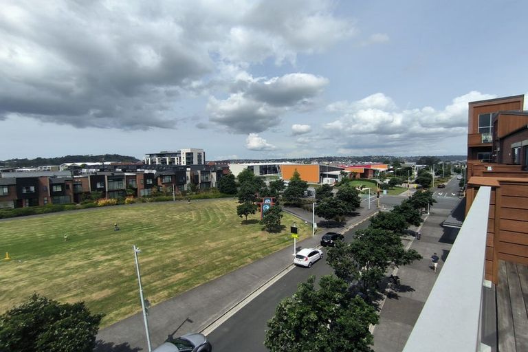 Photo of property in 303/160d Hobsonville Point Road, Hobsonville, Auckland, 0616
