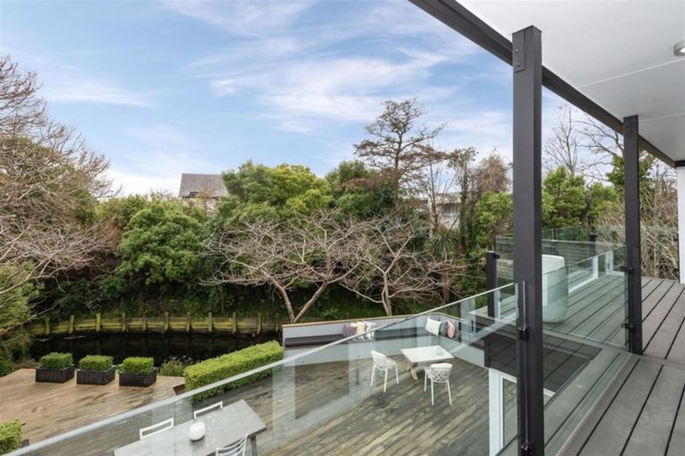 Photo of property in 37 Totara Street, Fendalton, Christchurch, 8041