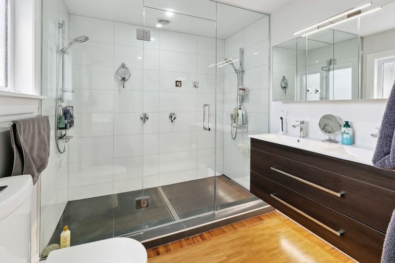 Photo of property in 55 The Parade, Island Bay, Wellington, 6023