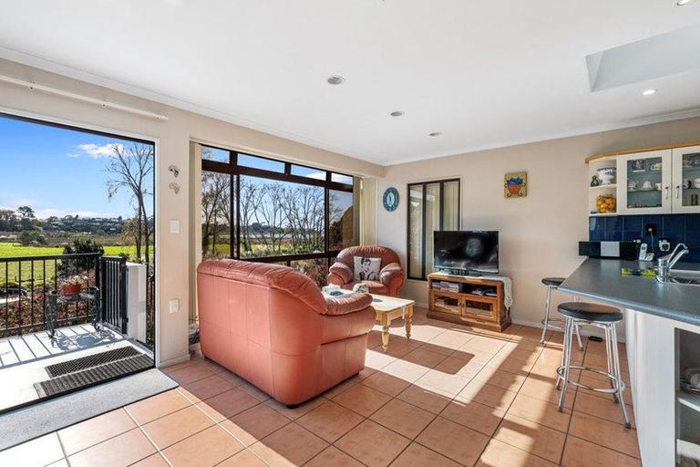 Photo of property in 14 Waikareao Way, Brookfield, Tauranga, 3110