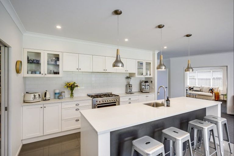 Photo of property in 11 Te Heipora Place, Havelock North, 4130