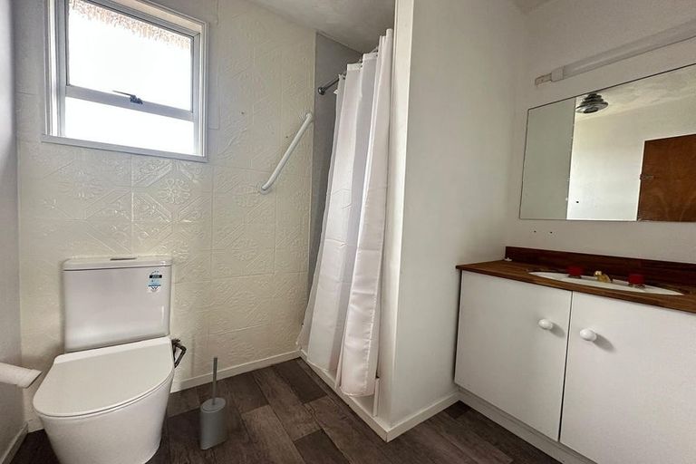 Photo of property in 1 Lakewood Drive, Burwood, Christchurch, 8083