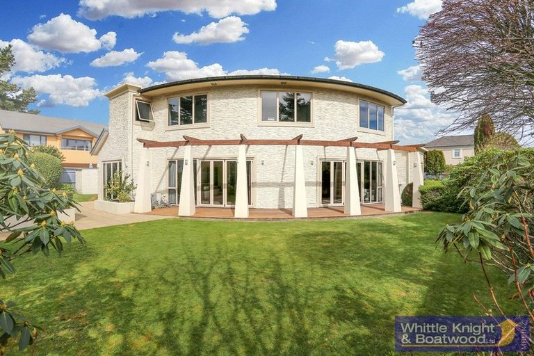 Photo of property in 6 Hogarth Lane, Burnside, Christchurch, 8053