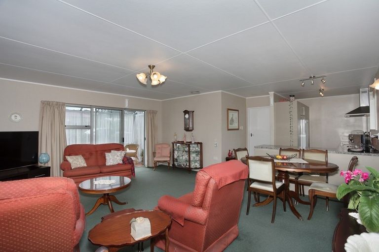 Photo of property in 5 Oxford Street, Marton, 4710