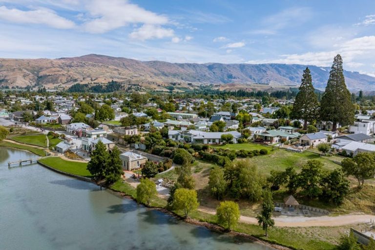 Photo of property in 32 Inniscort Street, Cromwell, 9310