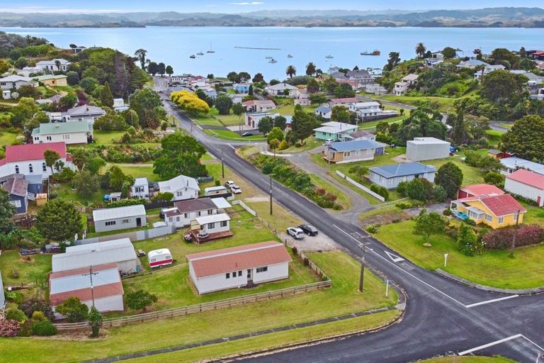 Photo of property in 1066 Pouewe Street, Kawhia, 3889