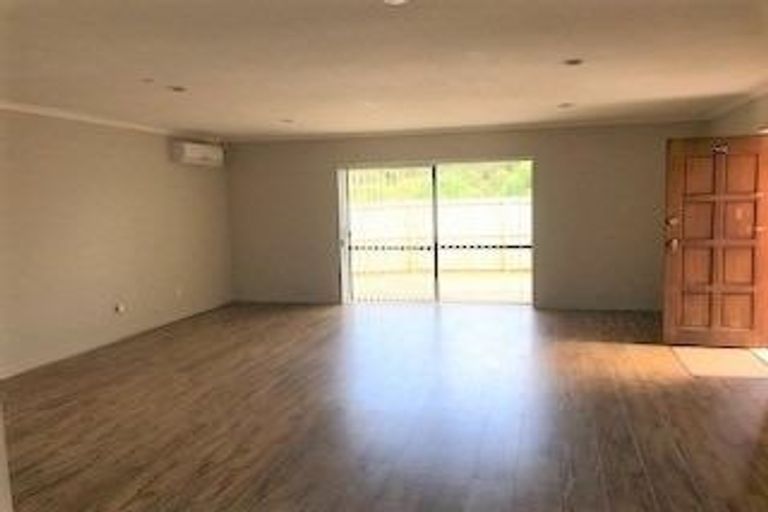 Photo of property in 72 Garelja Road, Henderson, Auckland, 0612