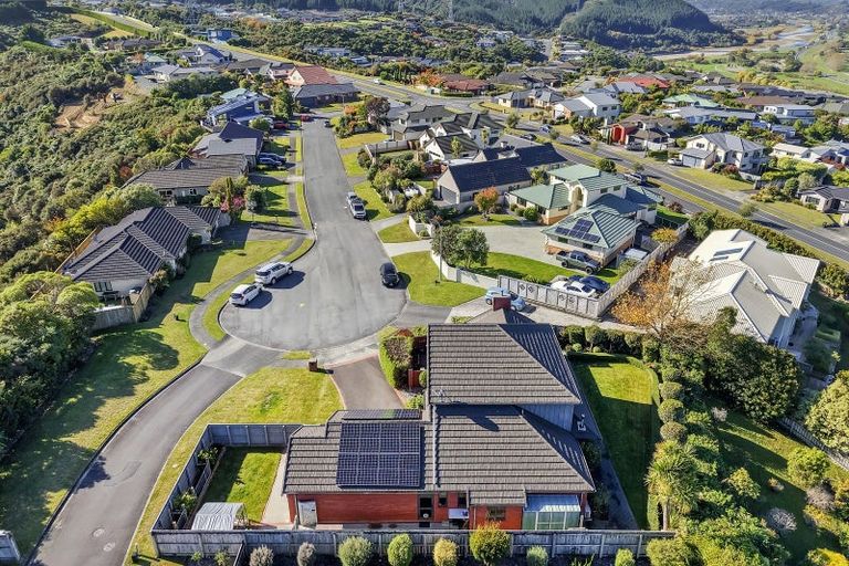 Photo of property in 17 Garrett Place, Riverstone Terraces, Upper Hutt, 5018